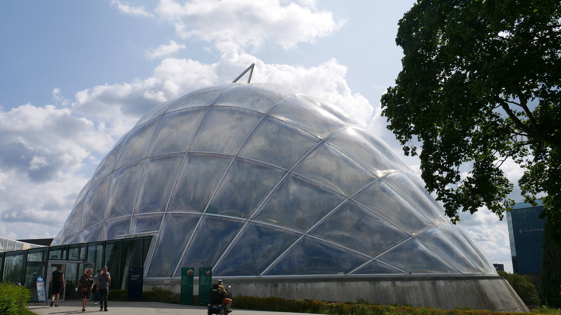 one of the greenhouses in the Botanical Garden Aarhus